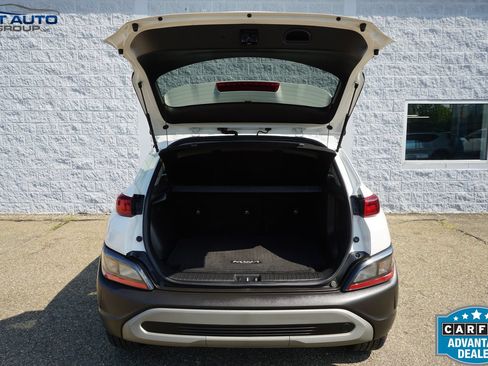 Used 2022 Hyundai Kona SEL w/ Cargo Package AWD/4WD image 16