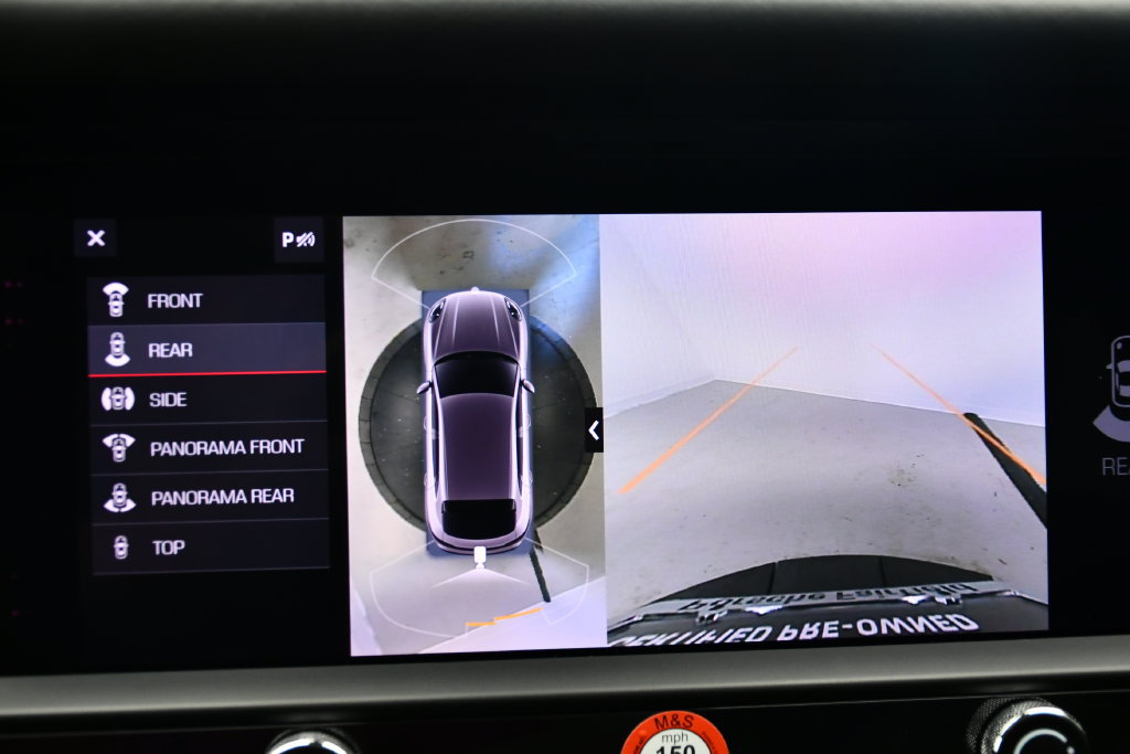 Certified 2024 Porsche Macan AWD/4WD image 28