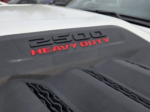 Used 2024 RAM 2500 Laramie w/ Night Edition image 9