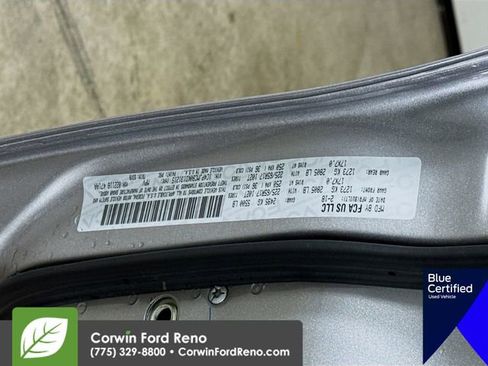 Used 2019 Jeep Cherokee Latitude w/ Cold Weather Group image 35