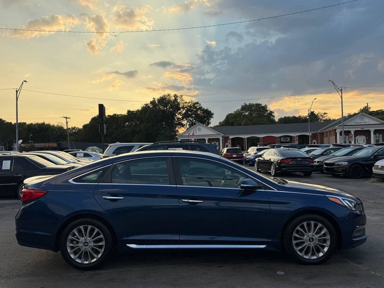 Used 2015 Hyundai Sonata Limited FWD image 11