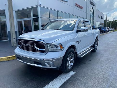 Used 2019 RAM 1500 Laramie w/ Convenience Group AWD/4WD image 4
