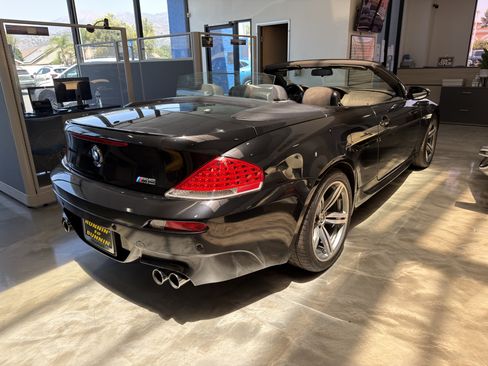 Used 2007 BMW M6 Convertible RWD image 8
