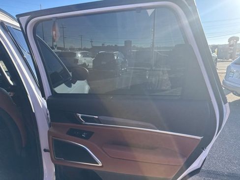 Used 2023 Kia Telluride SX Prestige X-Pro image 11