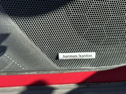 Certified 2025 Subaru Forester Limited image 18