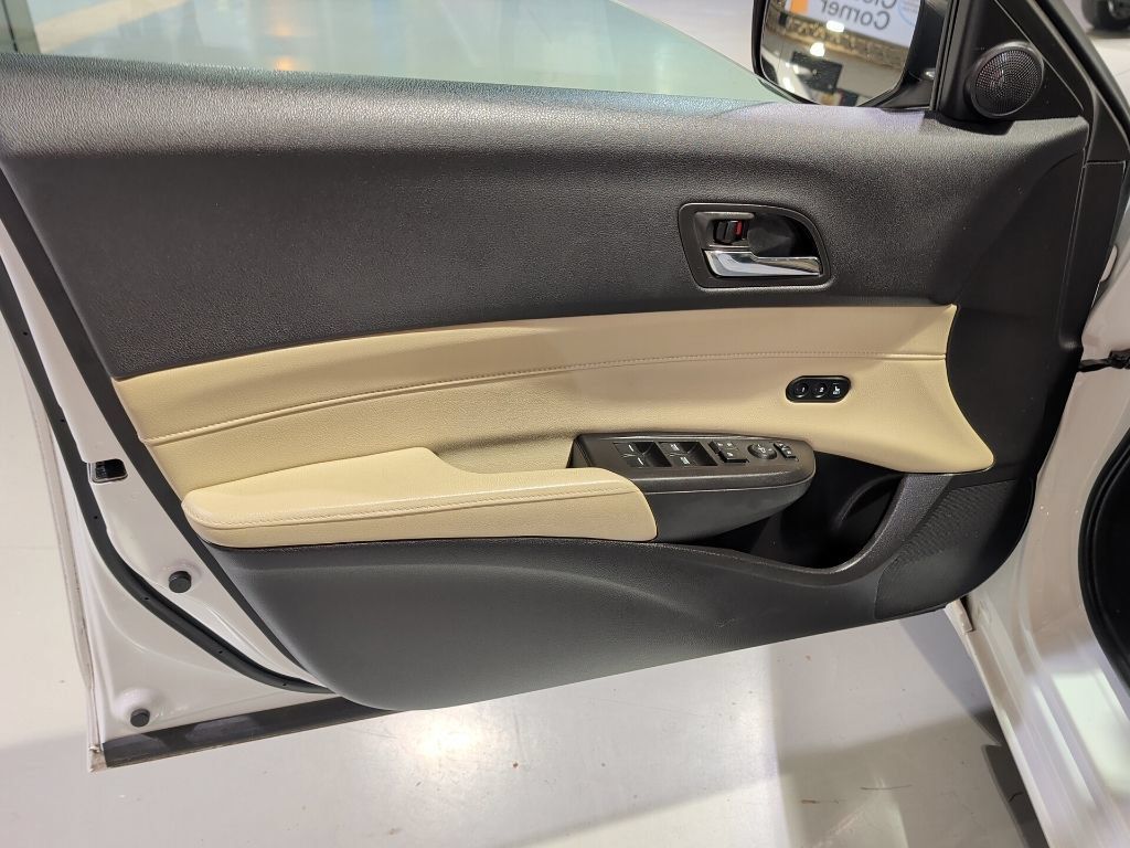 Used 2016 Acura ILX FWD image 14