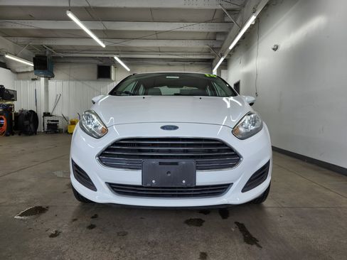 Used 2014 Ford Fiesta SE image 30