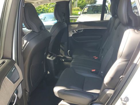 Certified 2022 Volvo XC90 T8 Inscription w/ Advanced Package AWD/4WD image 12