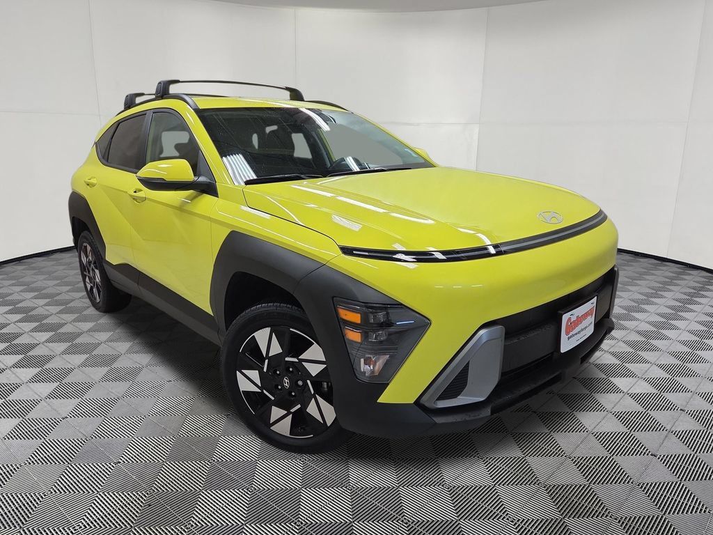 Used 2024 Hyundai Kona SEL w/ Convenience Package AWD/4WD image 3