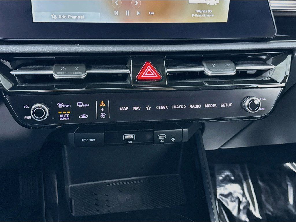 Used 2024 Kia Niro Wind w/ Wind Preserve Package FWD image 22
