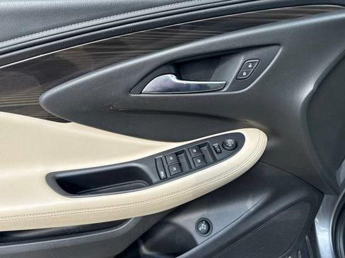 Used 2019 Buick Envision Preferred FWD image 16