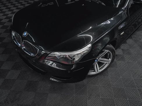 Used 2008 BMW M5 RWD image 3