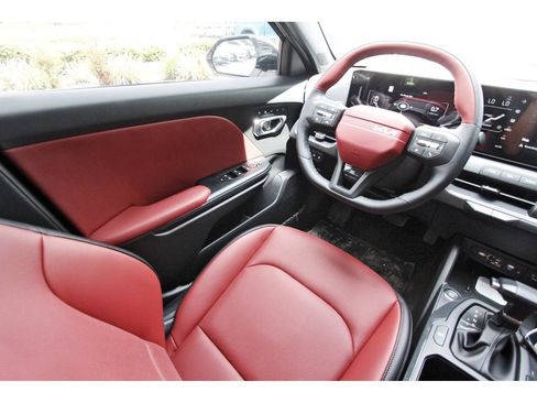 New 2026 Kia K4 EX w/ GT-Line Premium Package FWD image 7