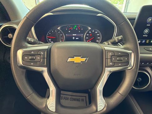 Used 2025 Chevrolet Blazer LT FWD image 33