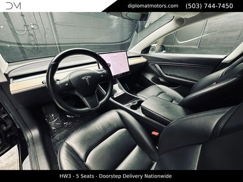 Used 2018 Tesla Model 3 Long Range image 17