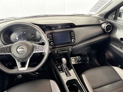 Used 2023 Nissan Kicks SR w/ SR Premium Package image 31