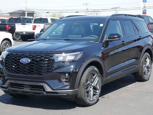 New 2026 Ford Explorer ST-Line AWD/4WD image 9