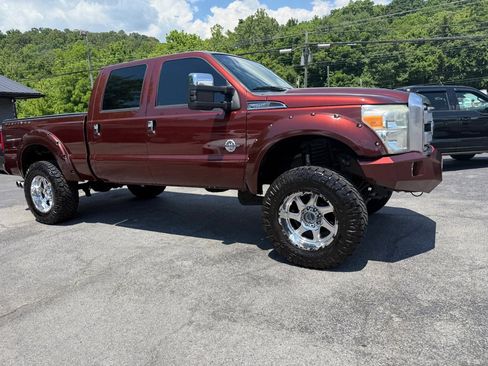 Used 2015 Ford F250 Platinum w/ FX4 Off-Road Package AWD/4WD image 24