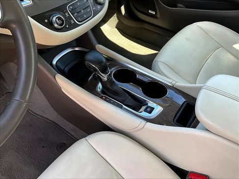 Used 2024 Chevrolet Malibu LT FWD image 21
