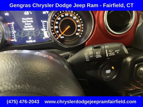 Used 2023 Jeep Wrangler Unlimited Rubicon w/ Cold Weather Group AWD/4WD image 31
