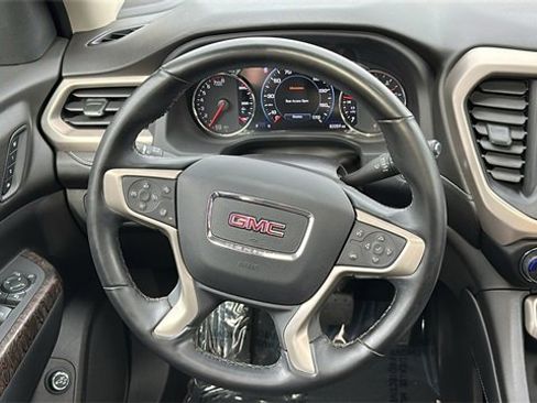Used 2023 GMC Acadia Denali w/ Denali Technology Package image 23