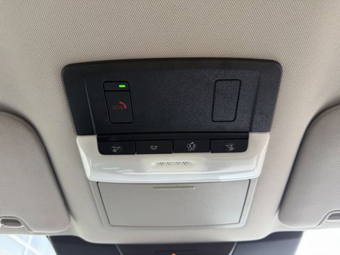 Used 2022 Nissan Pathfinder SL image 27