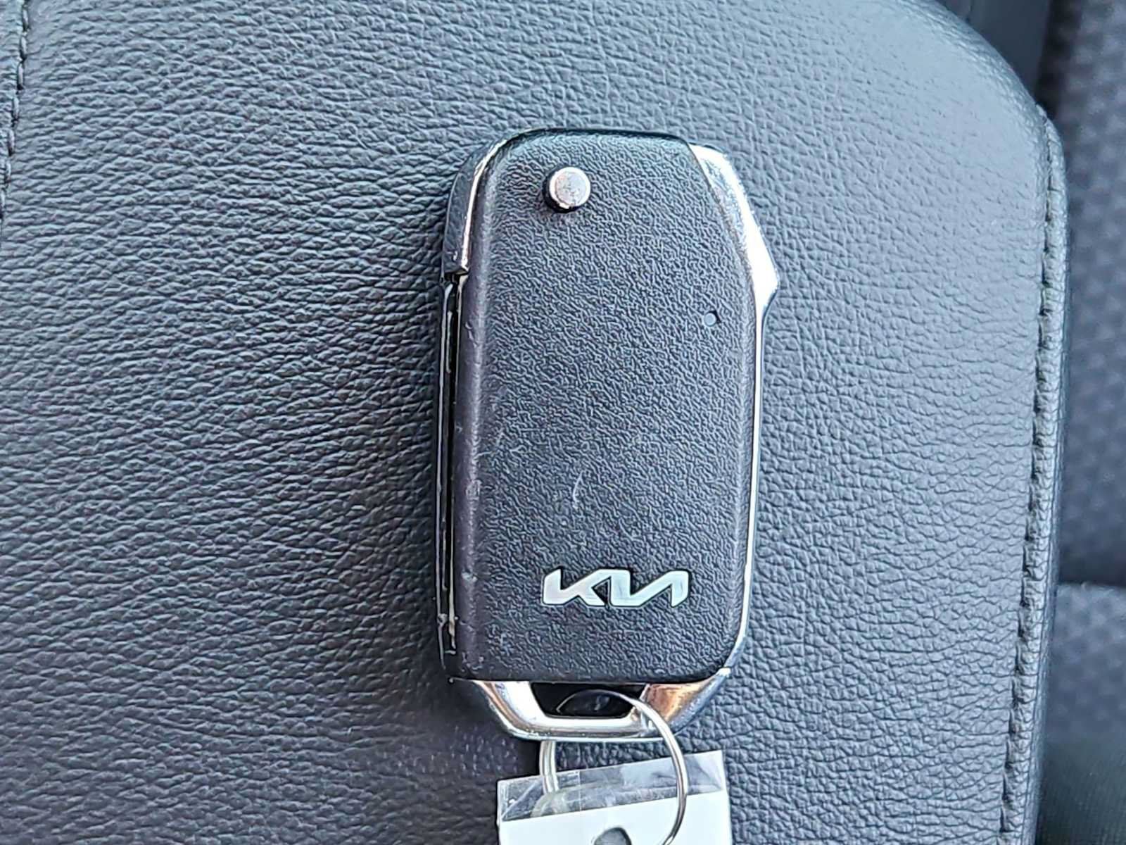 Used 2024 Kia Soul LX w/ Option Group 015 FWD image 24