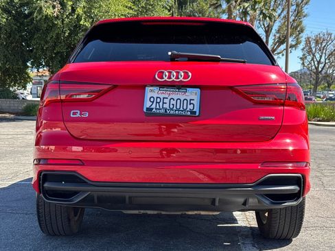Certified 2025 Audi Q3 2.0T Premium AWD/4WD image 5