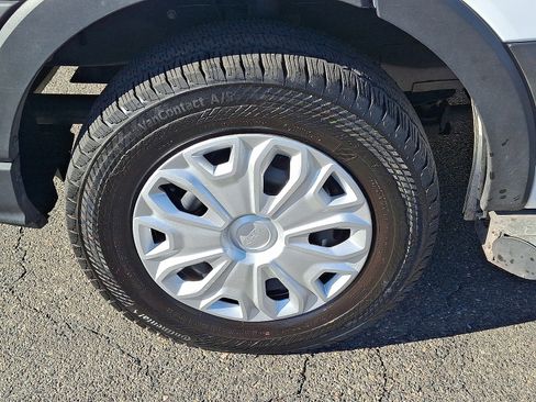 Used 2024 Ford Transit 250 Low Roof w/ Exterior Upgrade Package image 8