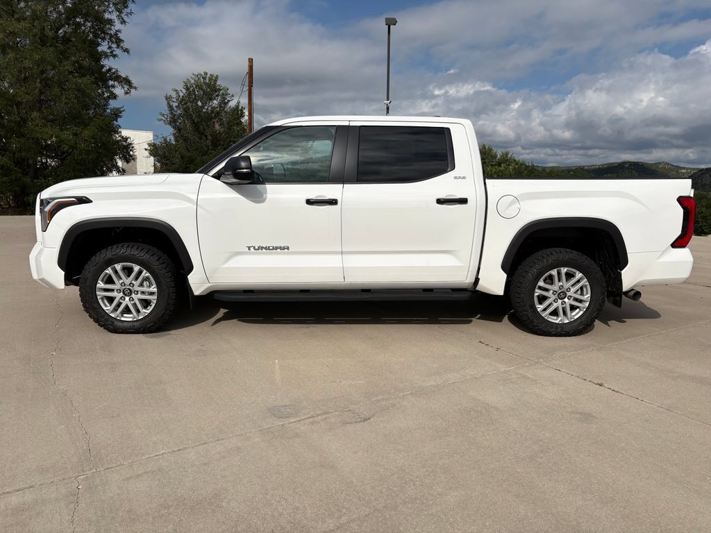 Used 2026 Toyota Tundra SR5 w/ SR5 Convenience Package AWD/4WD image 6