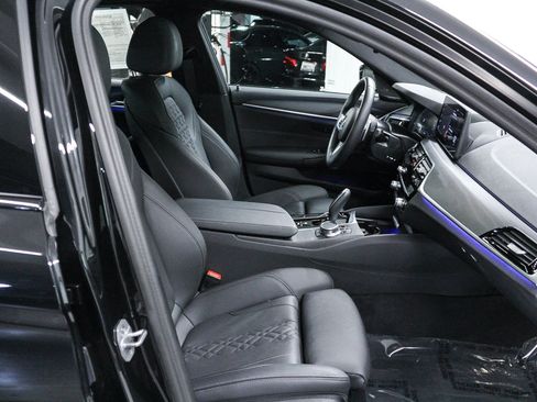 Used 2023 BMW 540i w/ M Sport Package RWD image 18