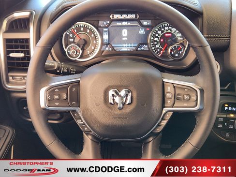 Used 2025 RAM 1500 Laramie w/ Sport Appearance Package AWD/4WD image 9