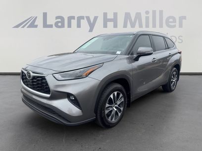 Certified 2025 Toyota Highlander XLE