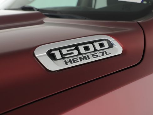 Used 2019 RAM 1500 Big Horn AWD/4WD image 6