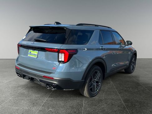 New 2025 Ford Explorer ST image 7