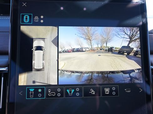 Used 2026 GMC Yukon Denali Ultimate image 14