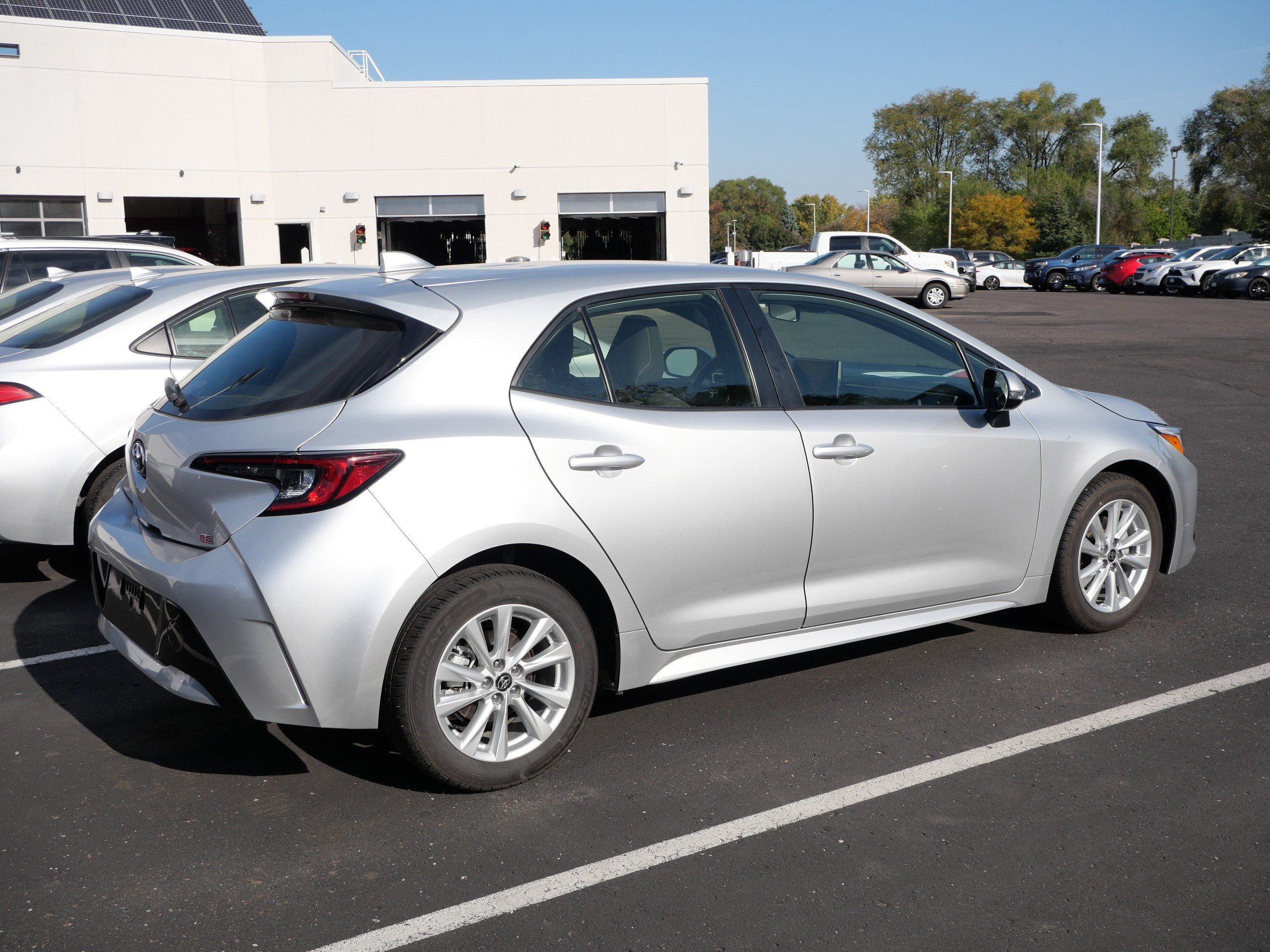 Certified 2025 Toyota Corolla SE FWD image 3