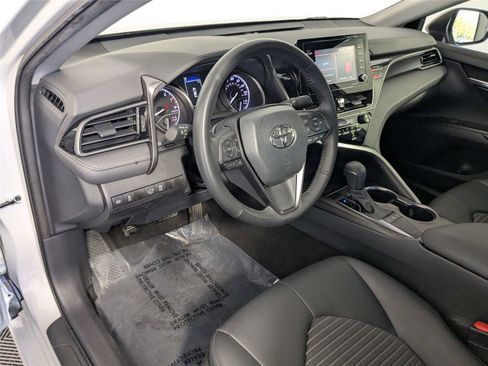 Used 2024 Toyota Camry SE w/ Convenience Package image 8