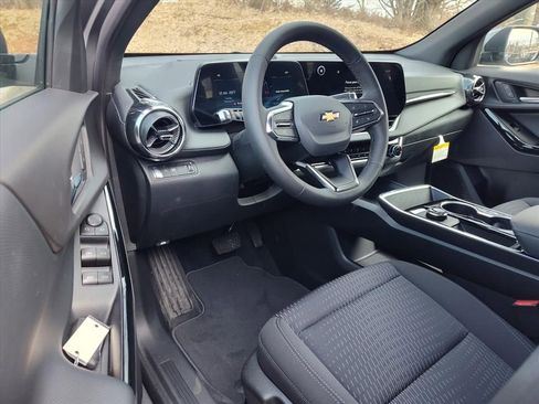 Used 2026 Chevrolet Equinox LT image 15