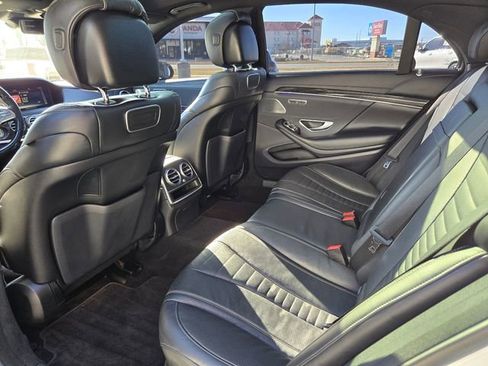 Used 2019 Mercedes-Benz S 560 4MATIC Sedan image 40
