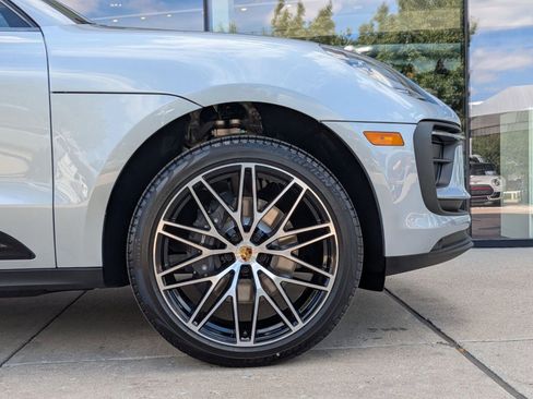 New 2026 Porsche Macan image 11