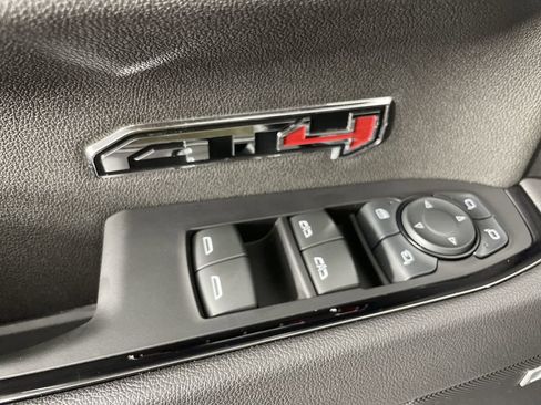 Used 2025 GMC Sierra 1500 AT4 w/ Technology Package image 22