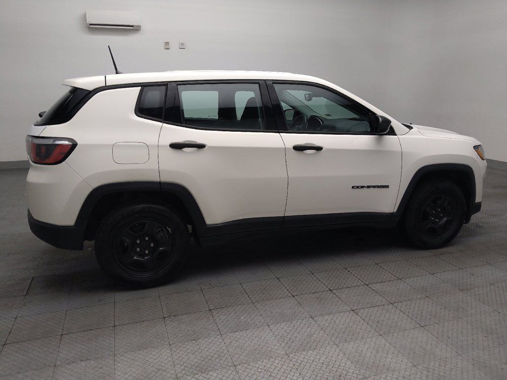 Used 2018 Jeep Compass Sport FWD image 10