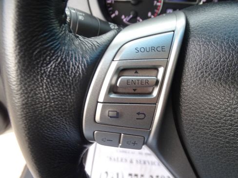 Used 2014 Nissan Altima 2.5 SL FWD image 18