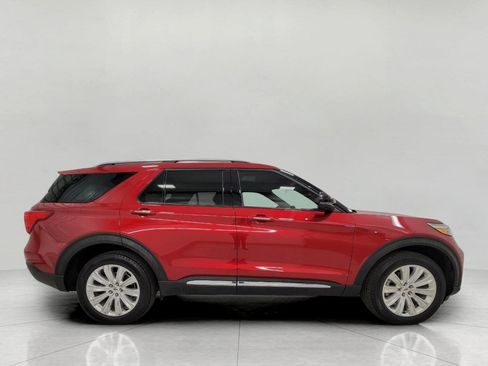 Used 2023 Ford Explorer Limited w/ Limited Technology Package image 12