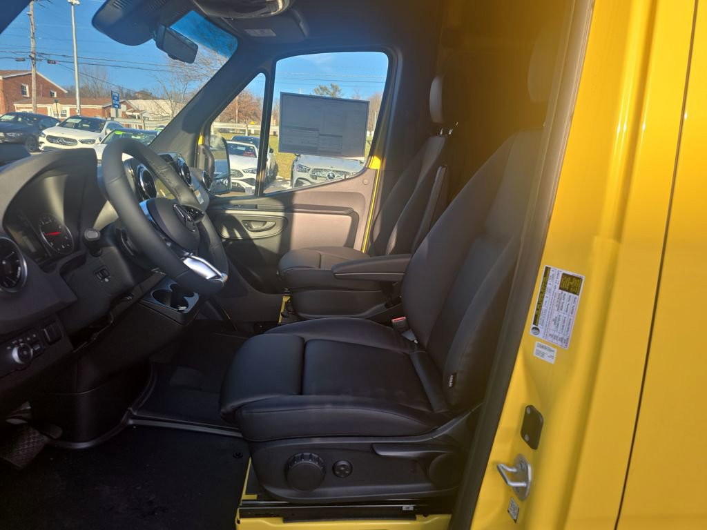 New 2026 Mercedes-Benz Sprinter 2500 image 9