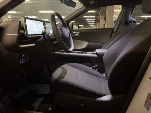 New 2025 Hyundai Ioniq 6 SE image 9