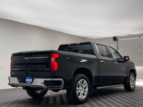 Used 2023 Chevrolet Silverado 1500 LTZ w/ LTZ Convenience Package II AWD/4WD image 8