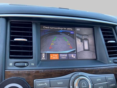 Used 2018 Nissan Armada Platinum w/ Interior Lighting Package RWD image 25