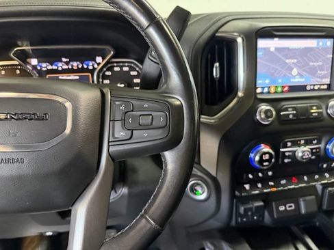 Used 2022 GMC Sierra 3500 Denali w/ Denali Black Diamond Edition AWD/4WD image 27